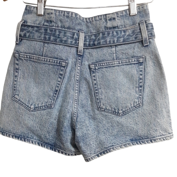 GRLFRND Brynn women short in size 26 - Picture 4 of 12